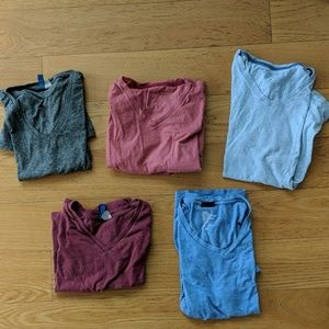 🔥Banana Republic H&M V-neck T-shirts Ted's Small